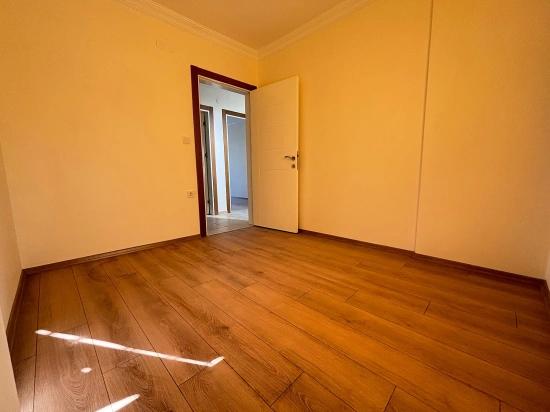 Seferihisar Doğanbey Merkezde Geniş Yapılı Ferah 3+1 Satılık Villa