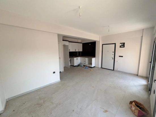 Seferihisar Payamlı'da Bahçeli Sıfır Yapılı İskanlı Satılık 2+1 Villa