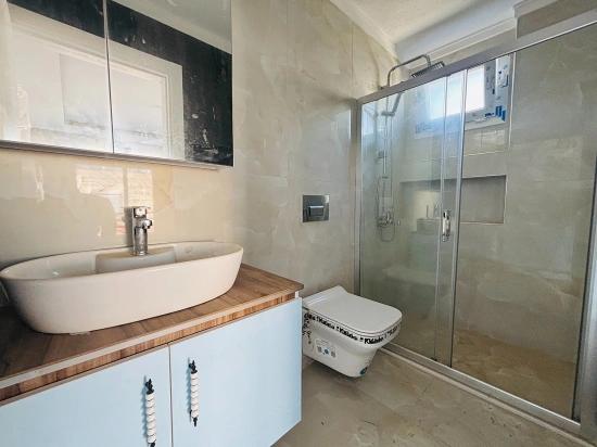 Seferihisar Payamlı Merkezde Müstakil Ferah Yapılı Satılık 3+1 Villa