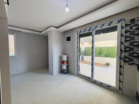 Seferihisar Payamlı'da Bahçeli Sıfır Yapı Satılık 2+1 Ruhsatlı Villa