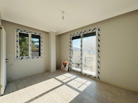 Seferihisar Payamlı'da Bahçeli Sıfır Yapı Satılık 2+1 Ruhsatlı Villa
