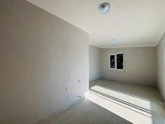 Seferihisar Payamlı'da Bahçeli Sıfır Yapı Satılık 2+1 Ruhsatlı Villa