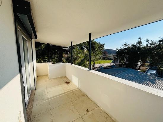 Seferihisar Payamlı'da Bahçeli Sıfır Yapı Satılık 2+1 Ruhsatlı Villa