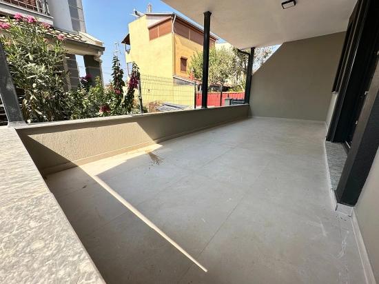 Seferihisar Doğanbey Merkezde Geniş Sıfır Satılık 5+1 Villa