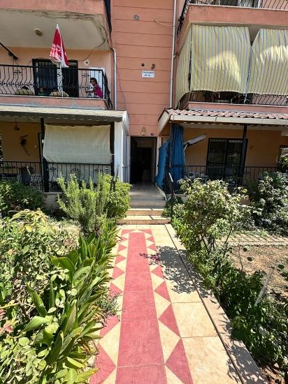 Seferihisar Ürkmez Merkezde Sıfır Yapılı Ferah Satılık 2+1 Daire