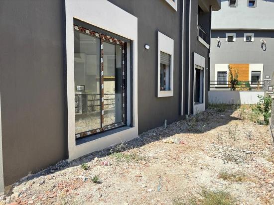 Menderes Özdere'de Müstakil Girişli Ferah Yapılı 3+1 Satılık Villa