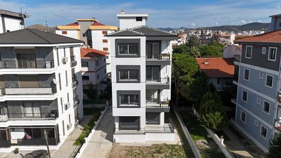 Seferihisar Camikebir’de 2+1 Kapalı Mutfak Çatı Katı Daire