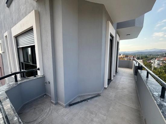 İzmir Seferihisar Ürkmez’de Denize 1100 Metre Satılık 3+1 Müstakil Villa