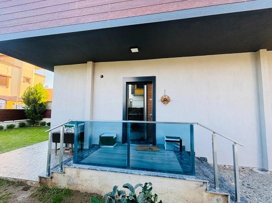 Her Odasında Ebeveyn Banyosu Bulunan Geniş Bahçeli 3+1 Müstakil Villa