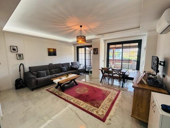 Her Odasında Ebeveyn Banyosu Bulunan Geniş Bahçeli 3+1 Müstakil Villa