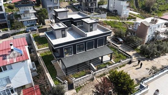 İzmir Seferihisar Akarca'da  Deniz Manzaralı Doğalgazlı  3+1 İkiz Yazlık Villa