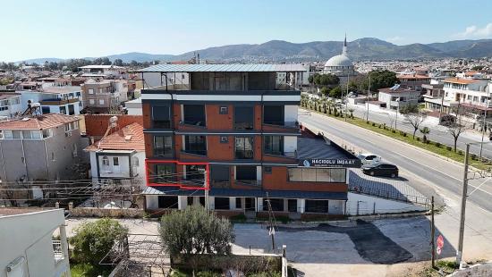 İzmir Seferihisar Payamlı Mahallesi Deniz Sokağında Yenilenmiş  2+1 Satılık Daire