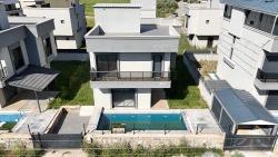 Seferihisar Doğanbey Cumhuriyet Mah. Satılık 3+1 Müstakil Ev - 150 m²