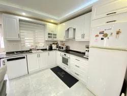 Seferihisar Ürkmez Bengiler Mah. Satılık 2+1 Daire - 85 m²