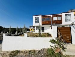 Seferihisar Payamlı Köyü'nde Geniş Bahçeli Sıfır 3+1 Satılık Villa