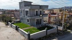 İzmir Seferihisar Ürkmez’de Denize 1100 Metre Satılık 3+1 Müstakil Villa