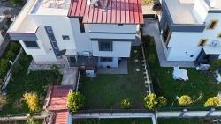 Her Odasında Ebeveyn Banyosu Bulunan Geniş Bahçeli 3+1 Müstakil Villa