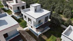 Seferihisar Doğanbey Cumhuriyet Mah. Satılık 3+1 Müstakil Ev - 165 m²