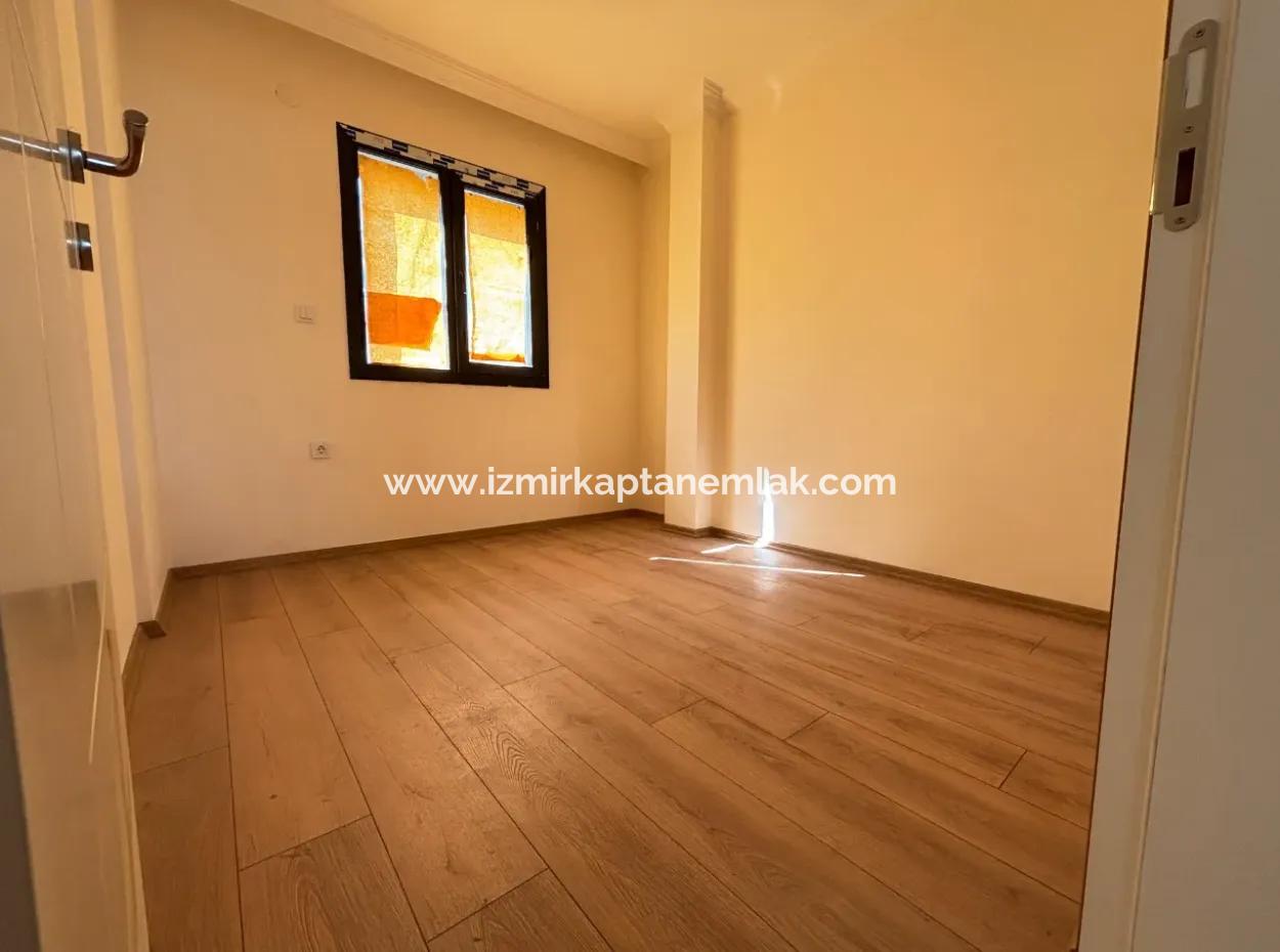 Doğanbey Merkez De Geniş Yapılı Ferah 3+1 Satılık Villa