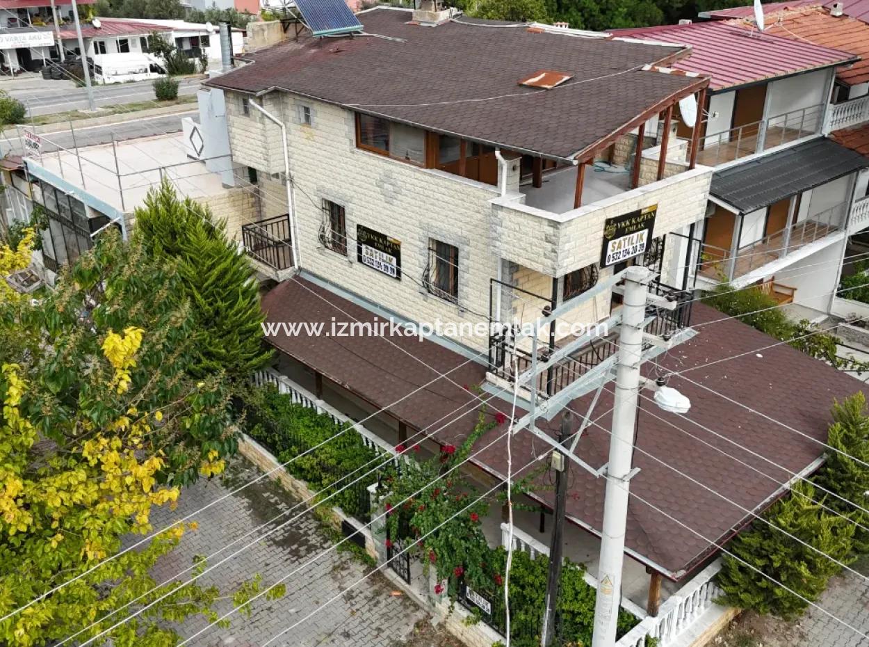 İzmir Seferihisar Bengiler'de Deniz Tarafında  4+1 Müstakil Tripleks Yazlık Villa