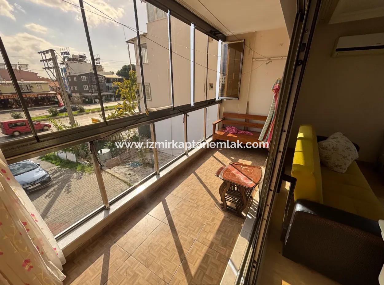 Seferihisar Bengiler’de Cadde Üzerinde   2+1 Ara Kat Daire