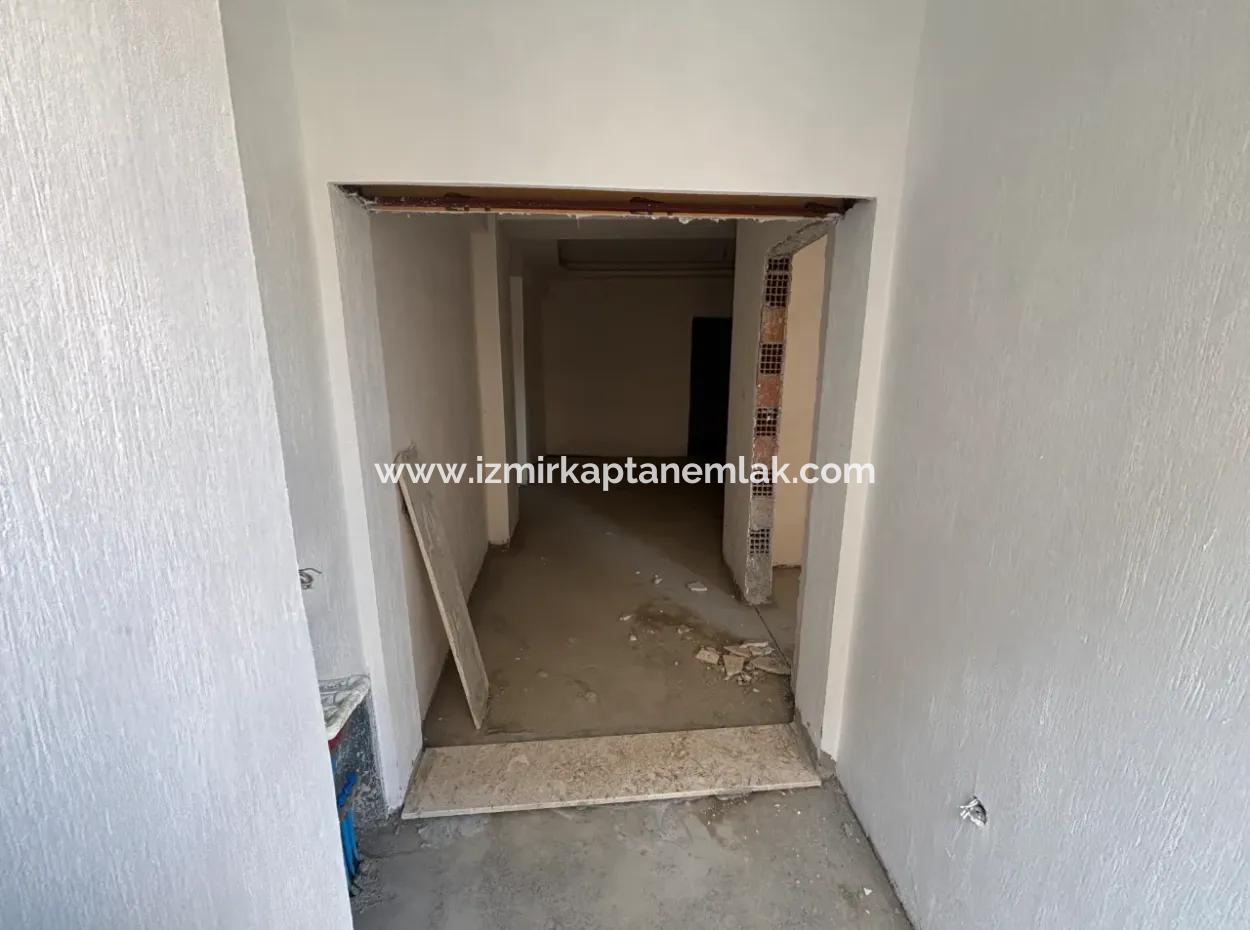 İzmir Seferihisar Hıdırlık’da Güzel Konumda 1+1 Ara Kat Daire