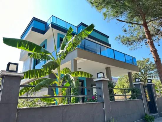 Doğanbey 200M2 Bağımsız Satılık Lüks Yapı 3+1 Villa