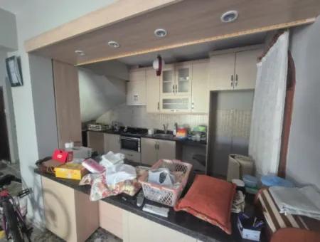 İzmir Seferihisar Bengiler 4+1 Satılık Bahçeli Havuzlu Yazlık