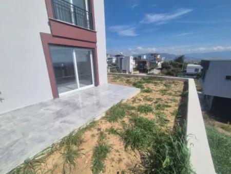 Doğanbey Atatürk Mah Deniz Manzaralı Bahçeli Satılık 3+1 Villa