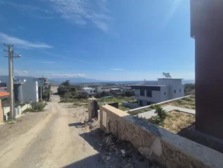 Doğanbey Atatürk Mah Deniz Manzaralı Bahçeli Satılık 3+1 Villa