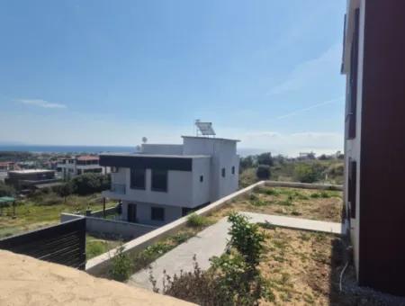 Doğanbey Atatürk Mah Deniz Manzaralı Bahçeli Satılık 3+1 Villa