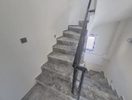 Doğanbey Atatürk Mah Deniz Manzaralı Bahçeli Satılık 3+1 Villa