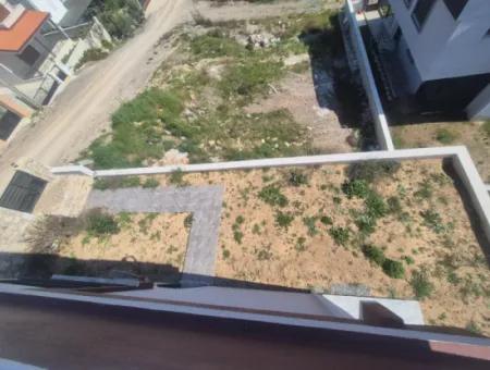 Doğanbey Atatürk Mah Deniz Manzaralı Bahçeli Satılık 3+1 Villa