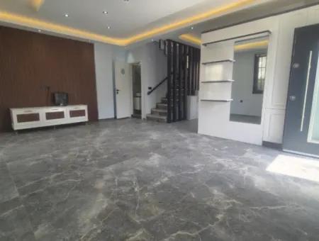 İzmir Seferihisar Mersinalanı  Mah.de 3+1 Denize 100 Mt Bahçeli Villa