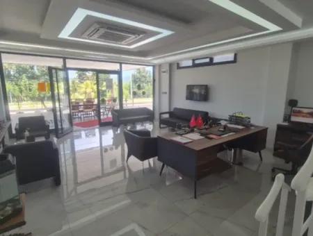Ürkmezin En İşlek Yerinde Geniş Satılık Kupon Dükkan