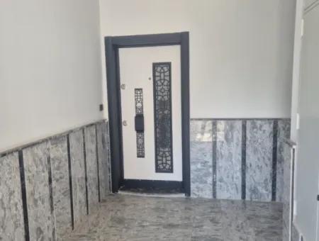 Ürkmezin En İşlek Yerinde Geniş Satılık Kupon Dükkan