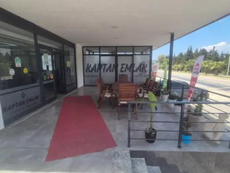 İzmir Seferihisar Kuşadası Yolu Üzeri Deniz Tarafı Dükkan +2+1 Daire Satılık