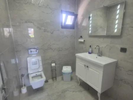 Ürkmezin En İşlek Yerinde Geniş Satılık Kupon Dükkan