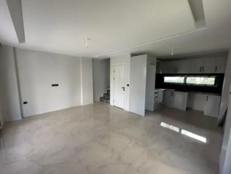 İzmir Seferihisar Payamlı Mah Denize 500 Mt 3+1 Trıbleks Yazlık