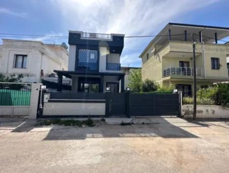 İzmir Seferihisar Payamlı Mah Denize 500 Mt 3+1 Trıbleks Yazlık