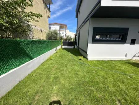 İzmir Seferihisar Payamlı Mah Denize 500 Mt 3+1 Trıbleks Yazlık