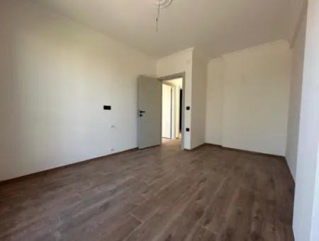 İzmir Seferihisar Payamlı Mah De Denize 500 Mt Satılık 2+1 Yazlık