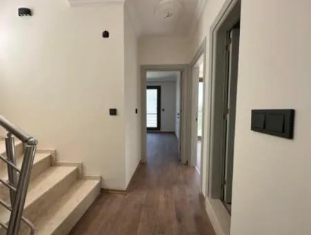 İzmir Seferihisar Payamlı Mah De Denize 500 Mt Satılık 2+1 Yazlık