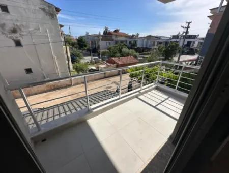 İzmir Seferihisar Payamlı Mah De Denize 500 Mt Satılık 2+1 Yazlık