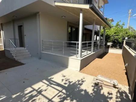 İzmir Seferihisar Payamlı Mah De Denize 500 Mt Satılık 2+1 Yazlık