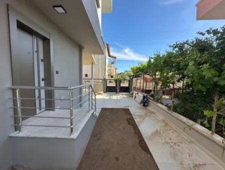 İzmir Seferihisar Payamlı Mah De Denize 500 Mt Satılık 2+1 Yazlık