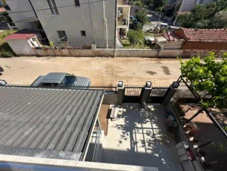 İzmir Seferihisar Payamlı Mah De Denize 500 Mt Satılık 2+1 Yazlık