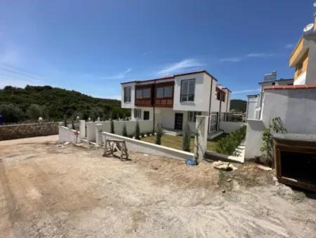 İzmir Seferihisar Payamlı Da  3+1 Bahçeli Satılık Yazlık