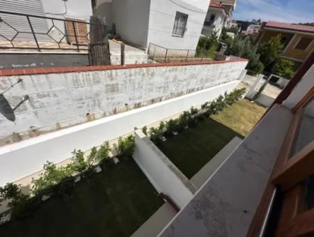 İzmir Seferihisar Payamlı Da  3+1 Bahçeli Satılık Yazlık