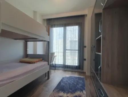 İzmir,Seferihisar,Payamlı’da 3+1 Havuzlu Site İçerisinde  Satılık Trıbleks Yazlık